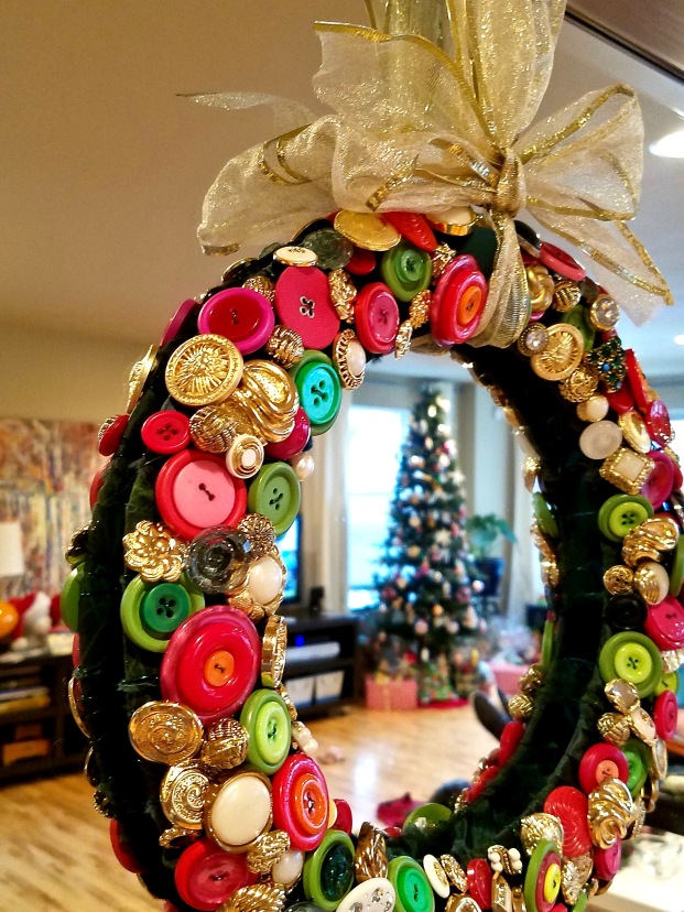 DIY Christmas Button Wreath